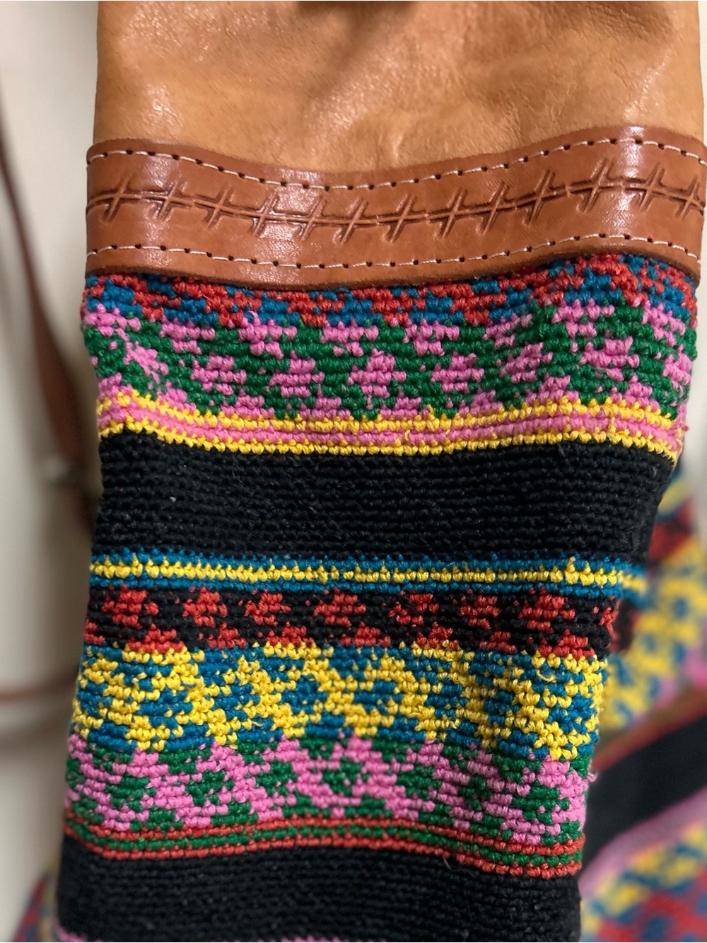 Vintage Bucket Backpack Drawstring Bag Leather Tribal Aztec Boho Festival 90’s - Picture 3 of 7
